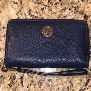 Michael Kors wallet wristlet